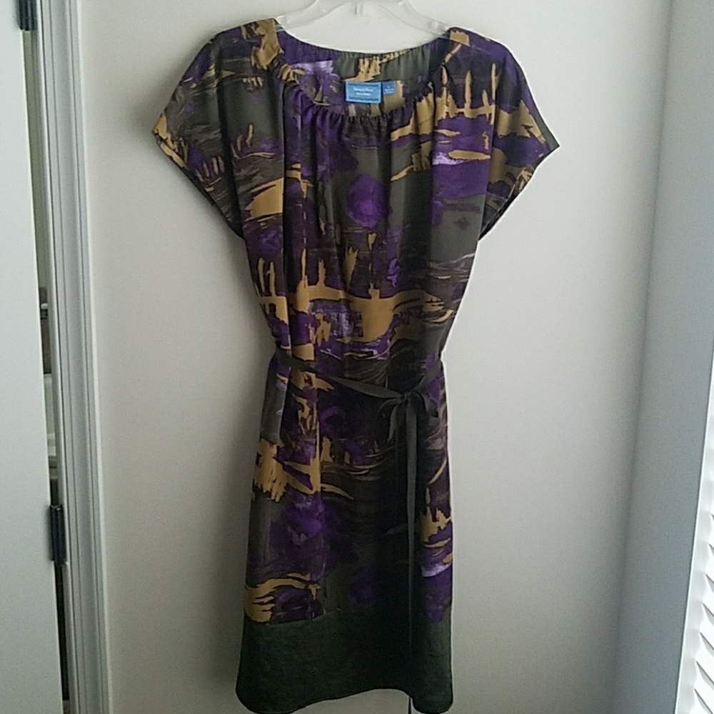 NWOT olive tan and purple short sleeve dress